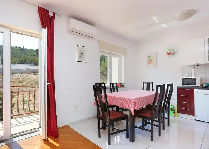 Arbanija 1125a Appartement *