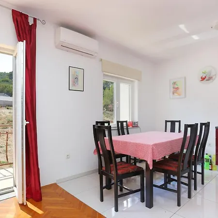 Arbanija 1125a Apartman *