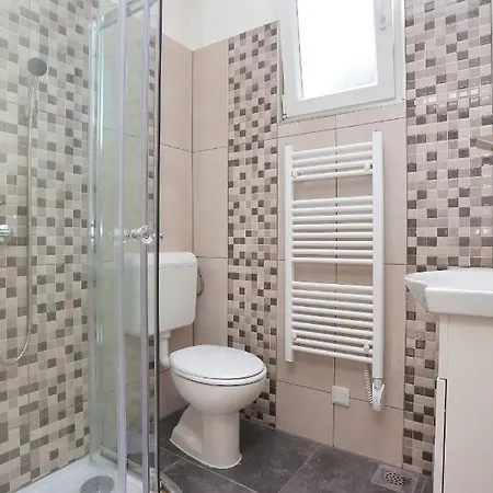 Arbanija 1125a Trogir