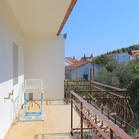 Arbanija 1125a Apartman *