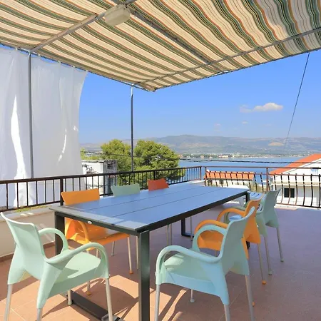 Arbanija 1125a Trogir